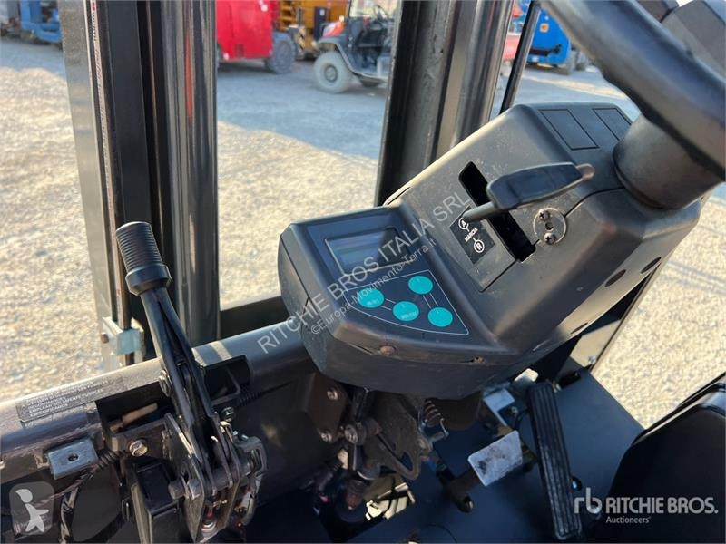Carretilla elevadora Nissan QX25 2500 kg...