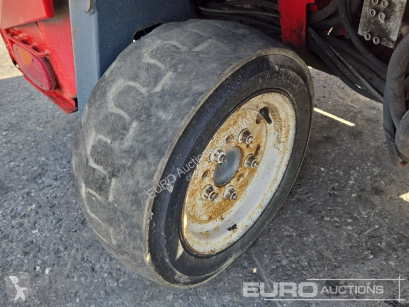 Chariot élévateur Moffett M4 25.3