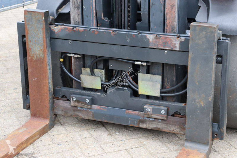 Chariot élévateur Linde D-02