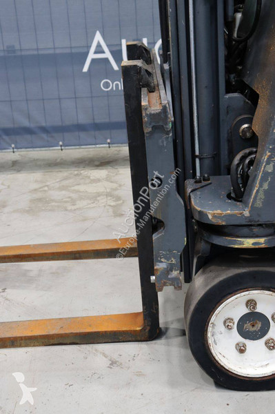 Chariot élévateur Combilift CB