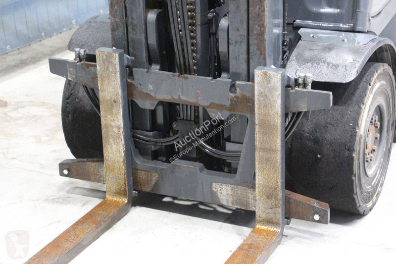 Chariot élévateur Linde 01