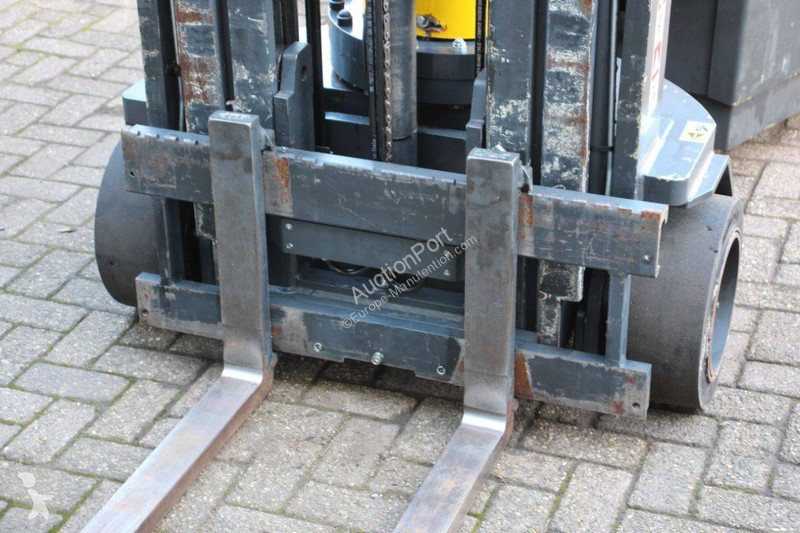 Chariot élévateur Combilift 20S