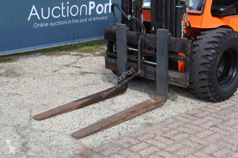Chariot élévateur Mast Explorer H30DSI 2WD