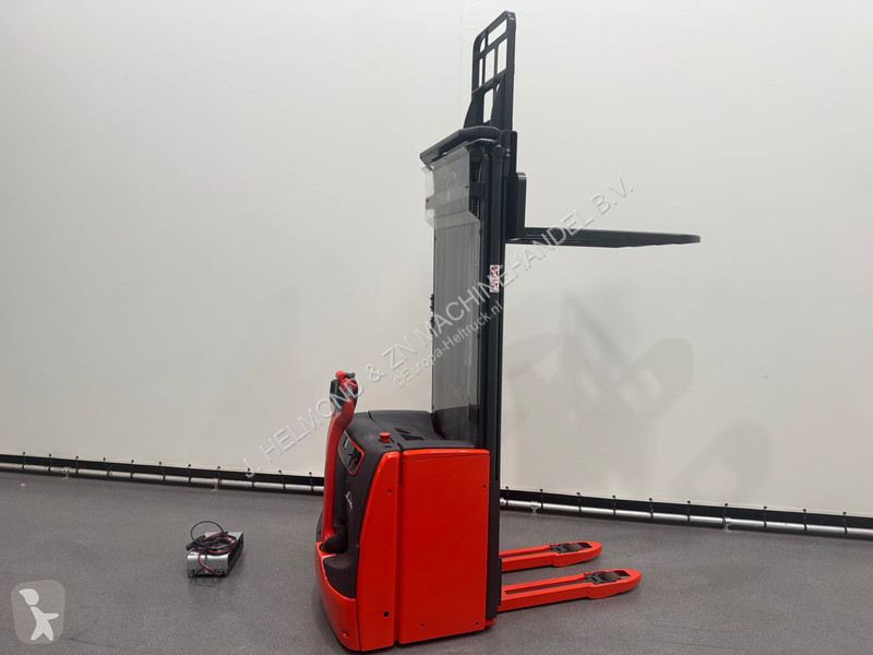Teleskopický manipulátor Linde L14