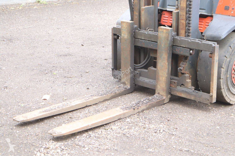 رافعة شوكية Linde D