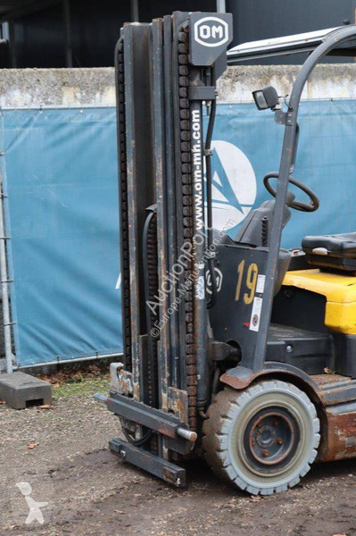 Carretilla elevadora OM XE 25