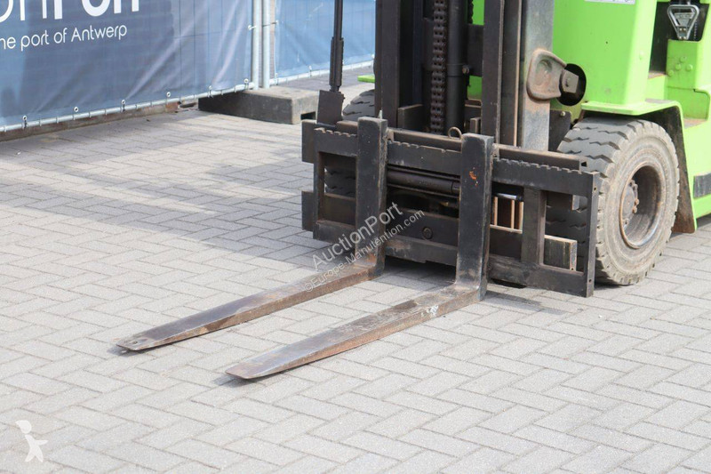 Chariot élévateur Clark EM25S