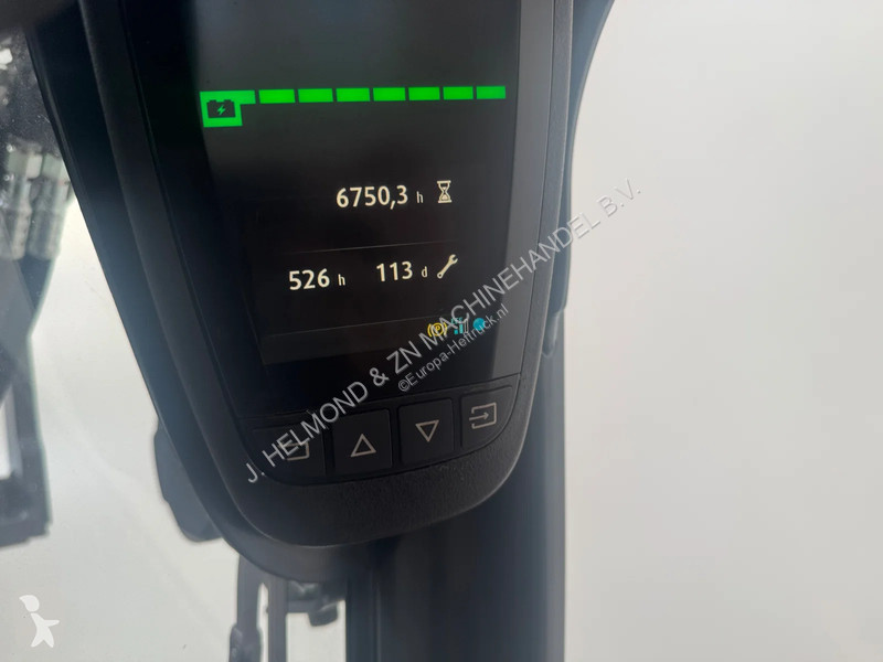 رافعة شوكية Linde E 18-02