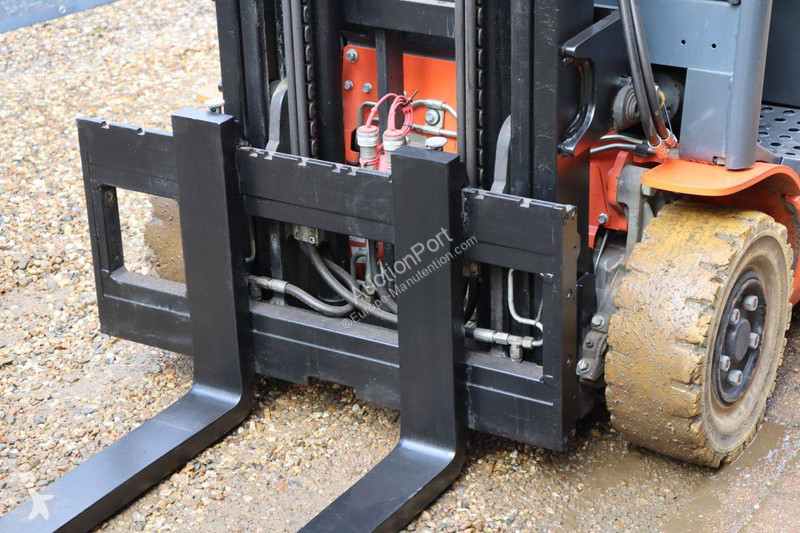 Empilhador elevador Toyota 8FBE16T