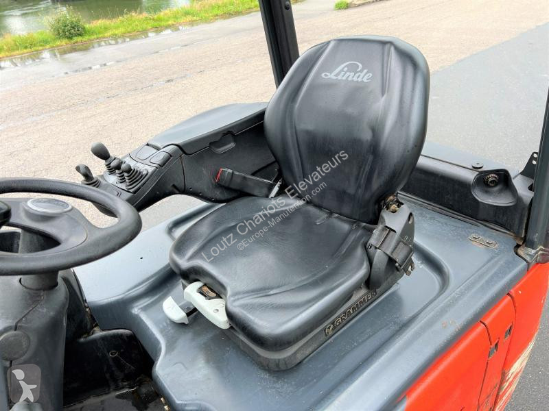 Chariot élévateur Linde  E16-02