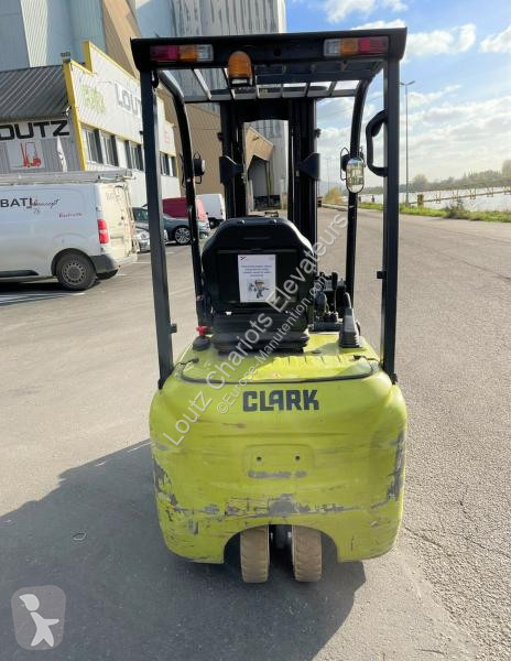 Stivuitor Clark