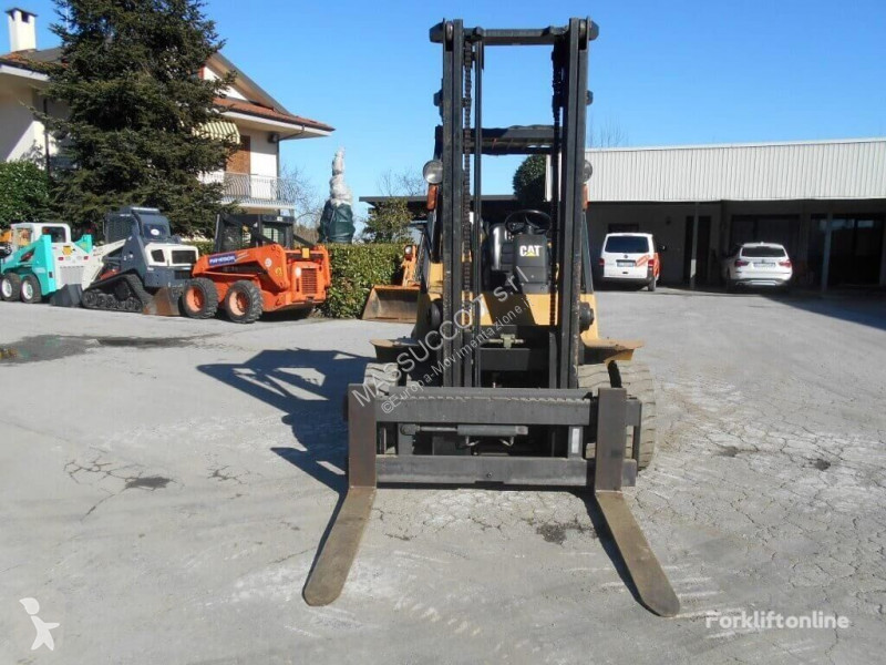 Heftruck Caterpillar DP40KL