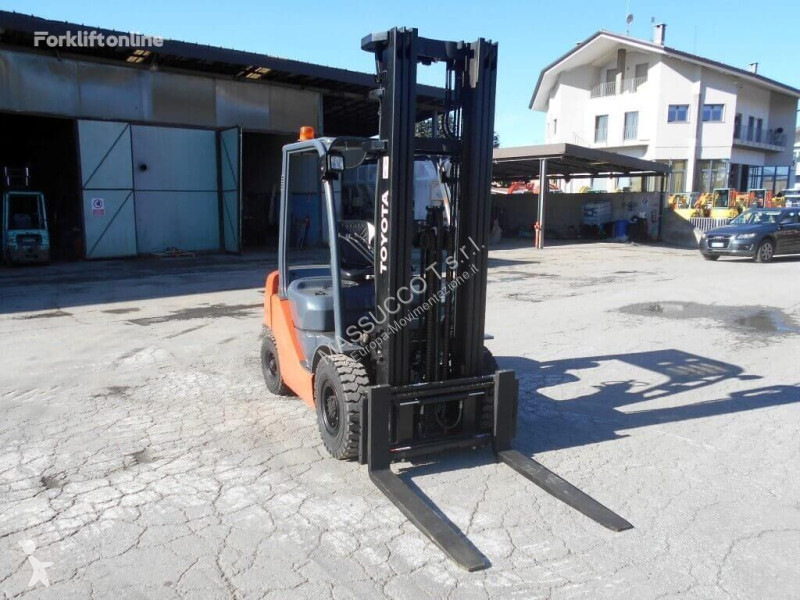 Carrello elevatore Toyota 8FDF20