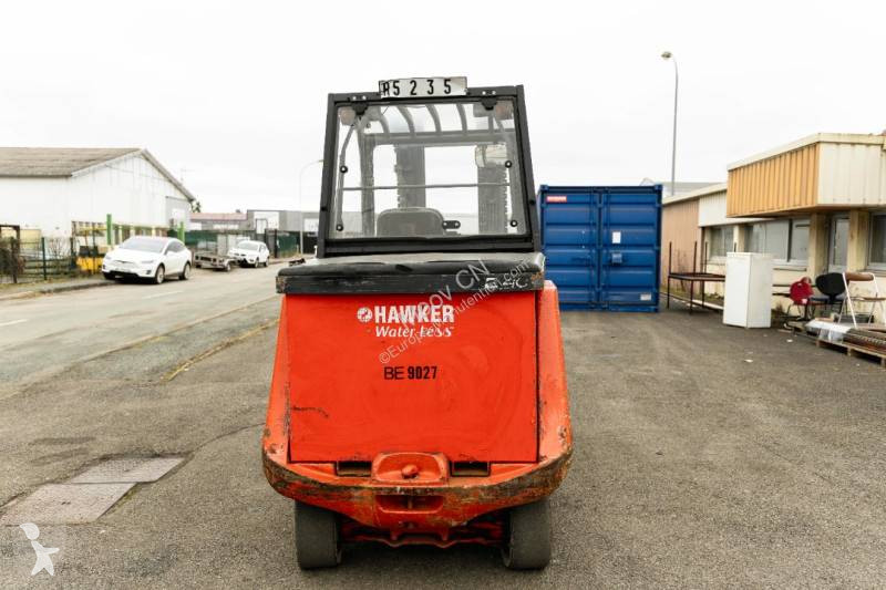Chariot élévateur Fenwick-Linde E40P