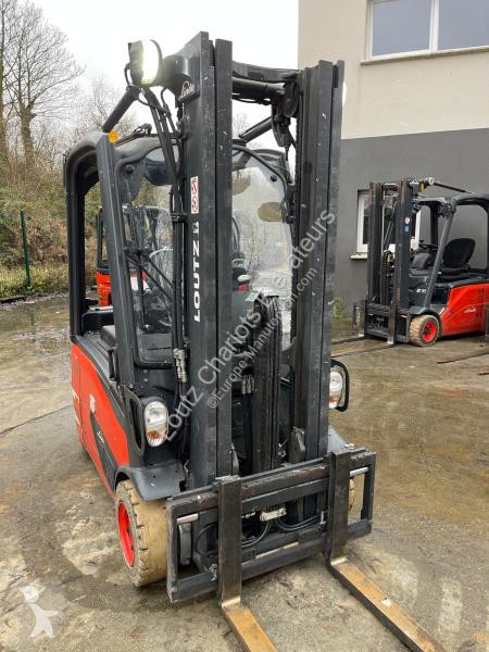 Chariot élévateur Linde  E16-02