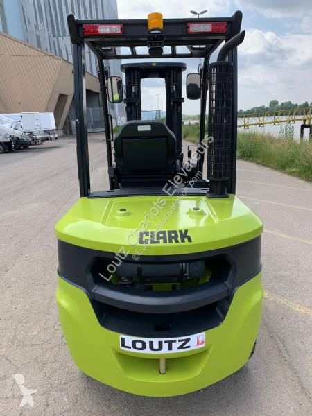 Chariot élévateur Clark  S35D