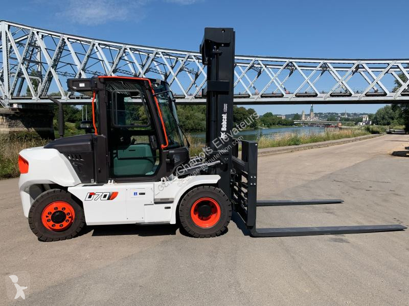 Chariot élévateur Bobcat D70S-9