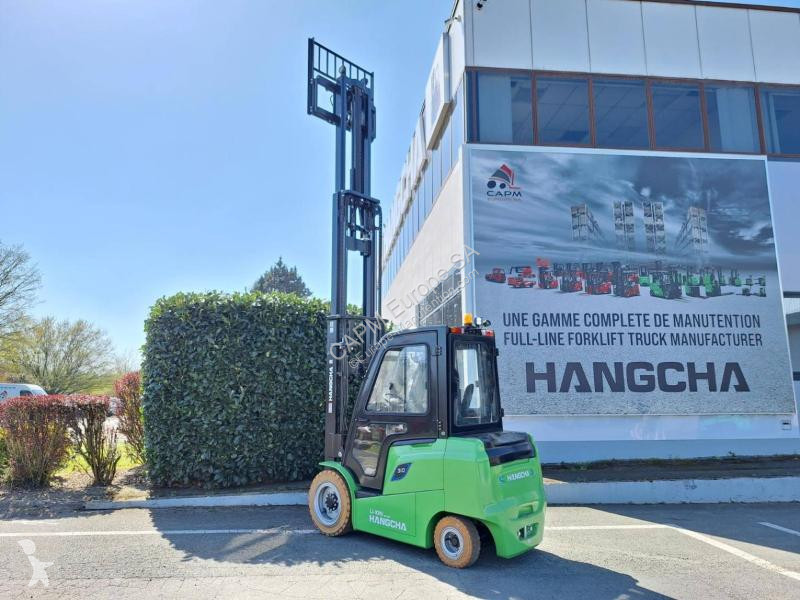 Teleskopický manipulátor Hangcha  AE30-I