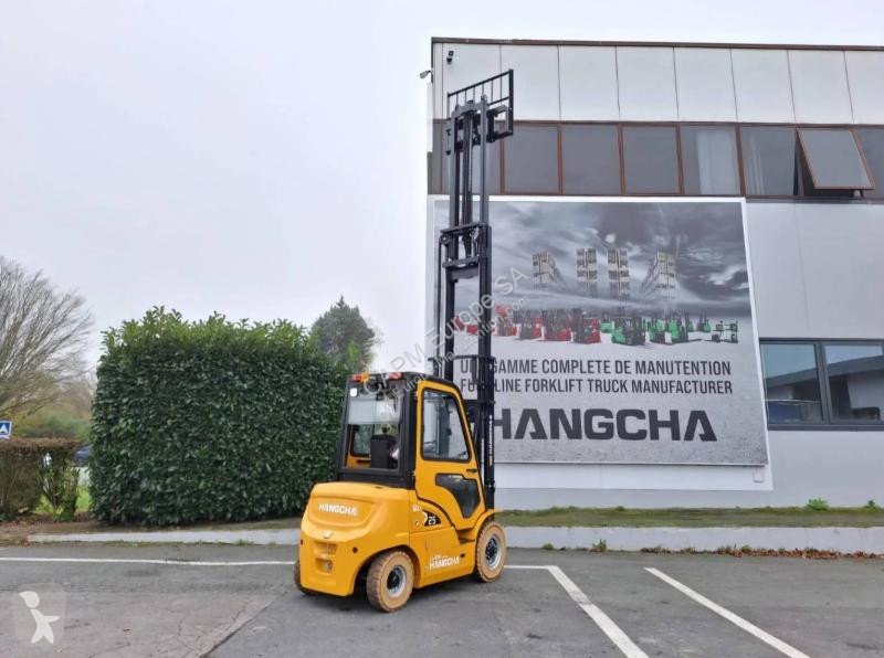Teleskopický manipulátor Hangcha  XE25i...