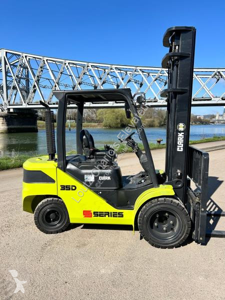 Chariot élévateur Clark  S35D