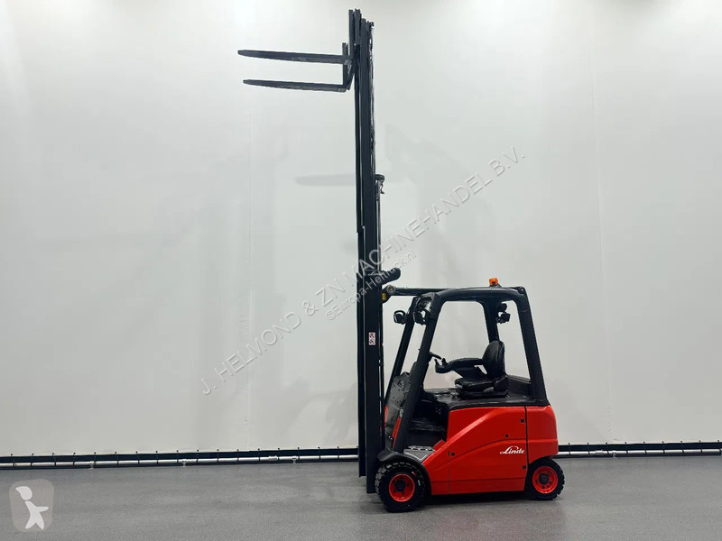 Teleskopický manipulátor Linde 386 E 20 PH-01