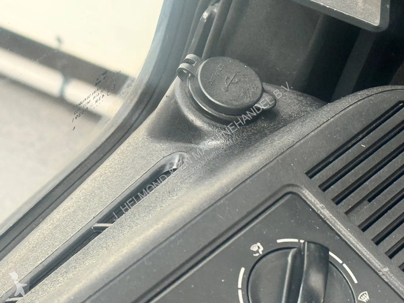 Heftruck Linde 387 E 30 L-01 inclusief nieuwe...