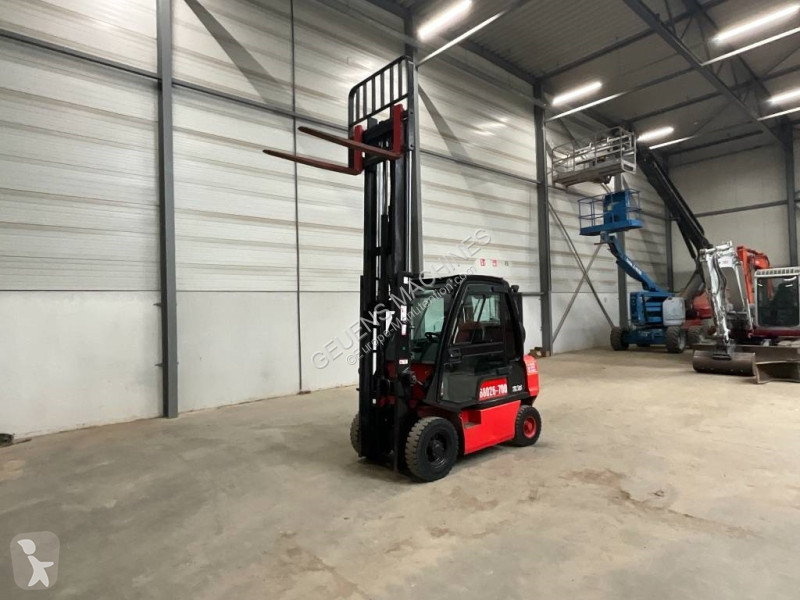 Stivuitor Nissan U1 D2 A 25 LQ