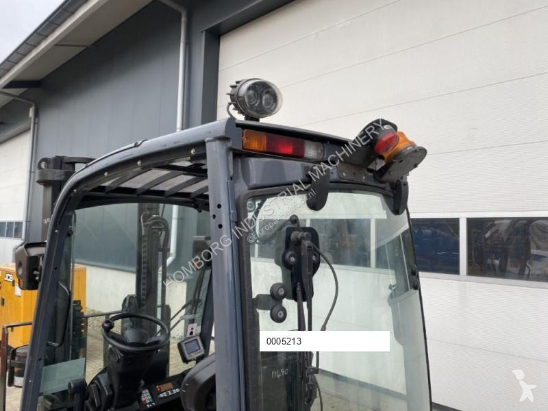 Teleskopický manipulátor Toyota Traigo 16...