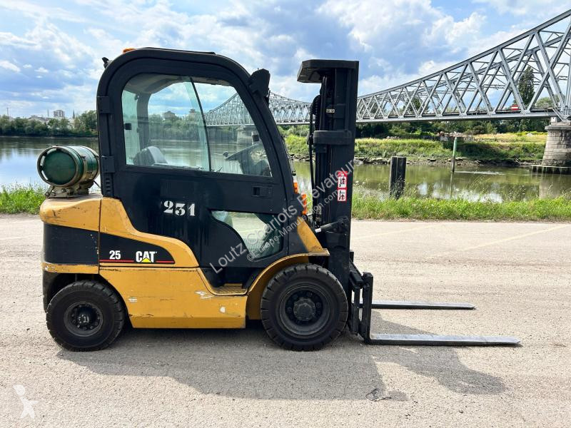 Carretilla elevadora Caterpillar  GP25N