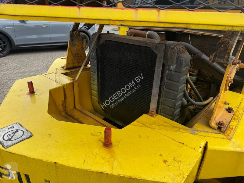 Carretilla elevadora Caterpillar V 140