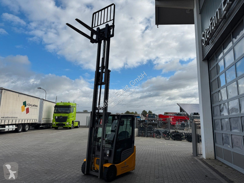 رافعة شوكية Jungheinrich EFG 215 / Triplex:...