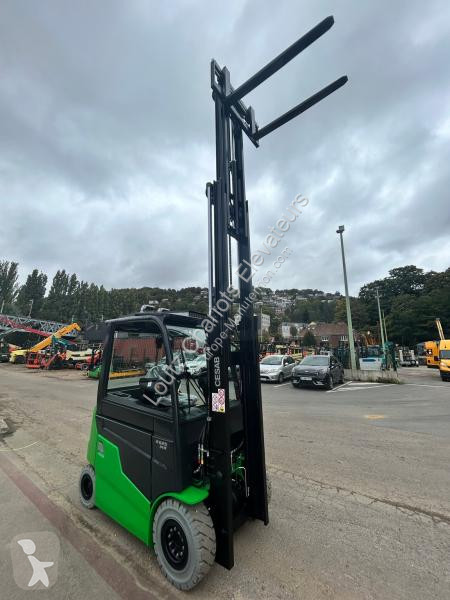 Teleskopický manipulátor Cesab  B625II
