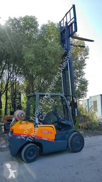 Vysokozdvižný vozík TCM 3-Ton