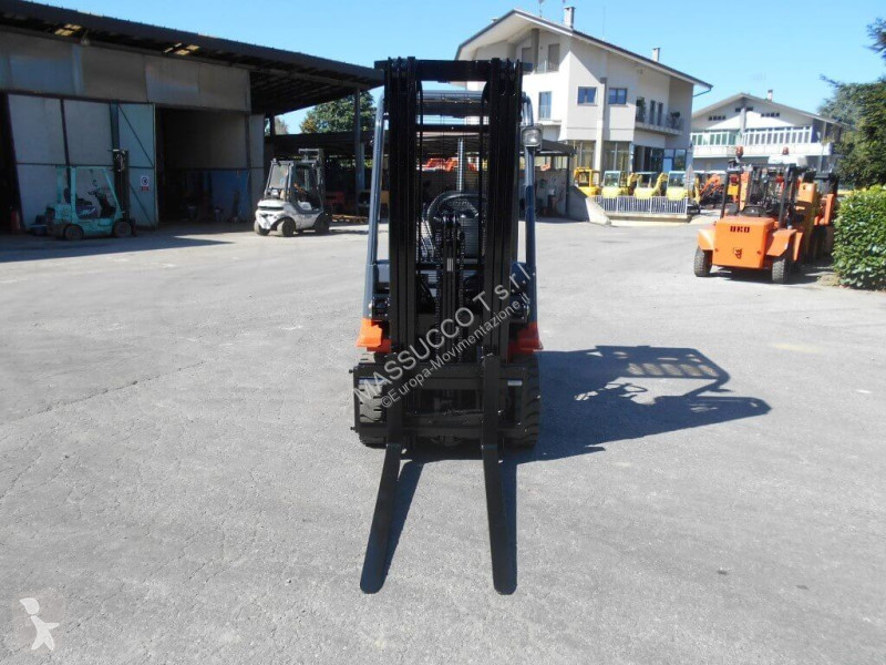 رافعة شوكية Toyota 02-7FDF18