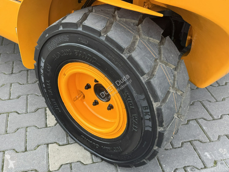 Автопогрузчик JCB 35D 4x4 T4 TELESKOP /...