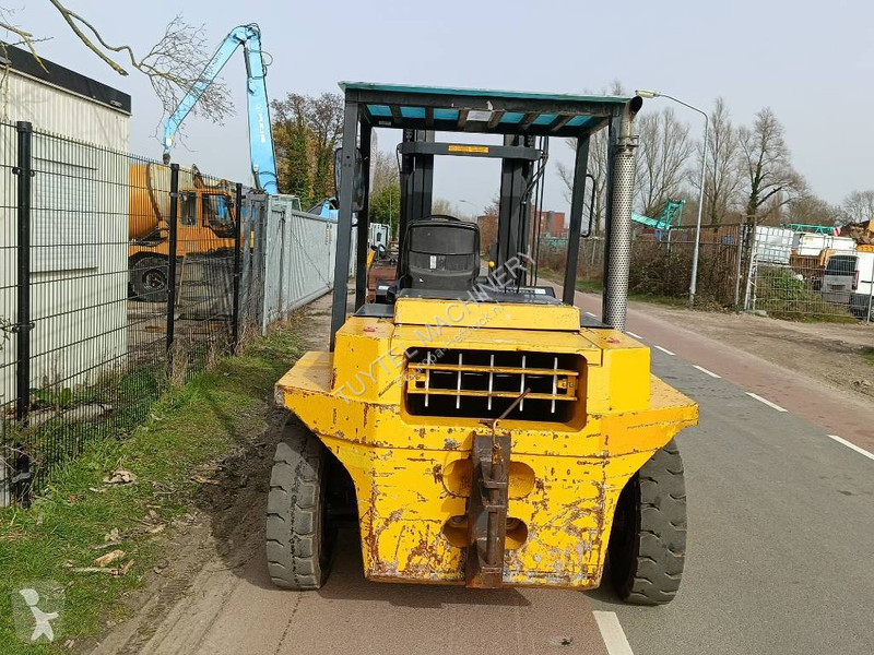 رافعة شوكية OM carrelli DI60C 6 ton heftruck...