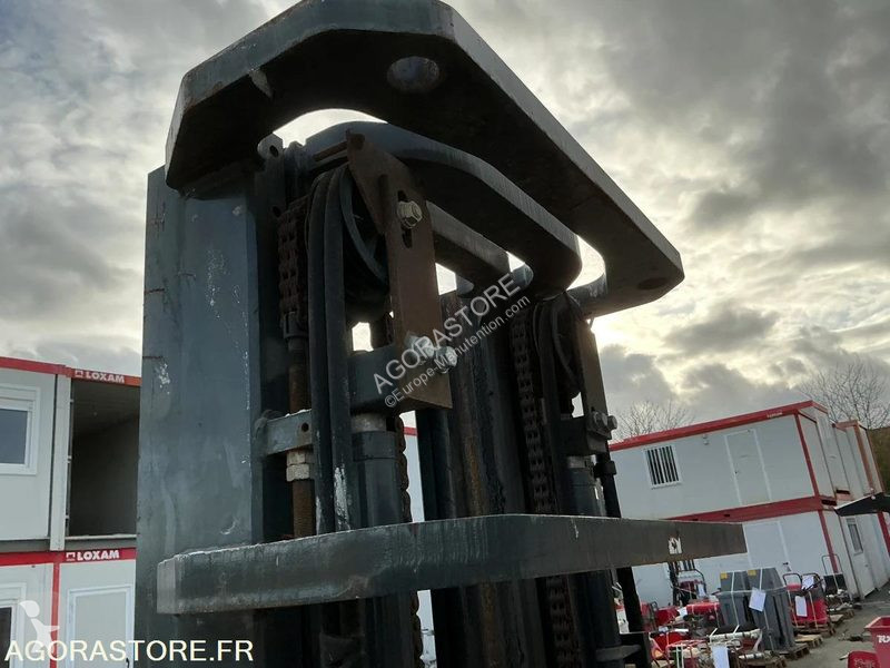 رافعة شوكية Nissan UD02A25PQ - 3F550