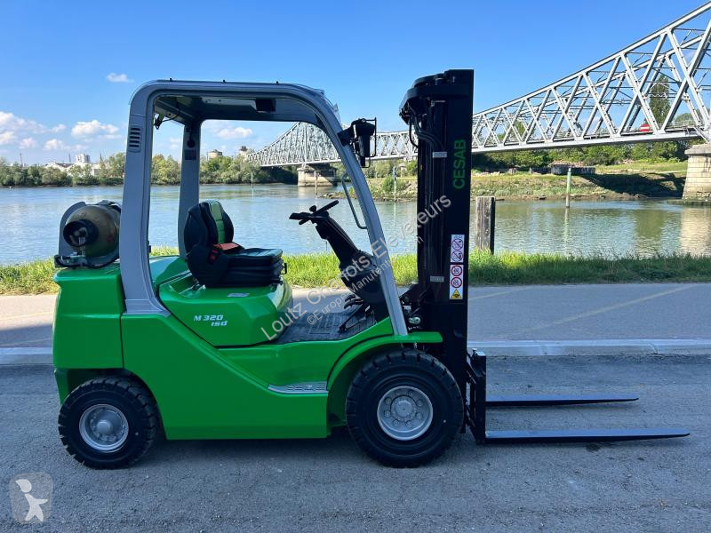 Кар Cesab  M320GV