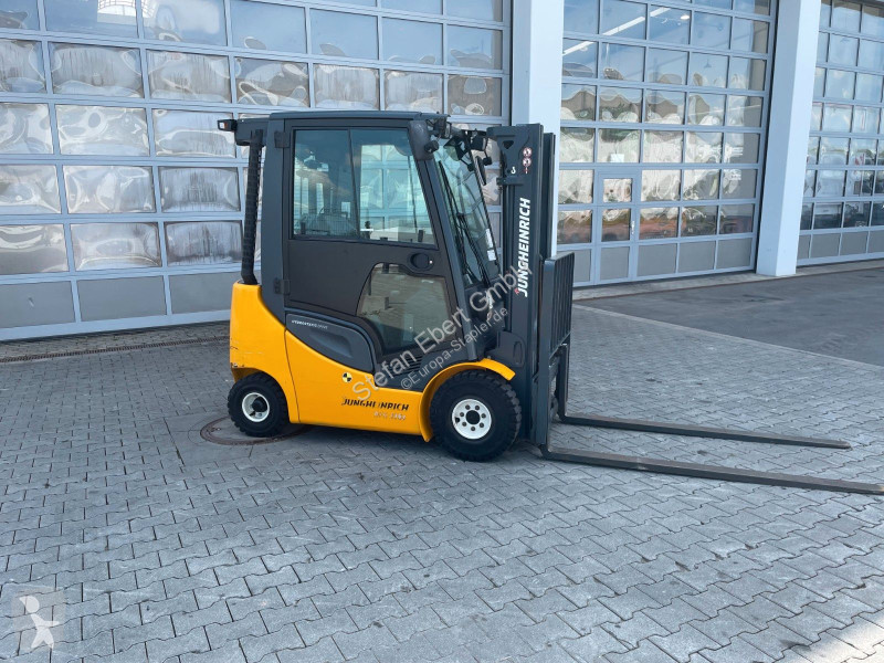 Кар Jungheinrich 316s / Triplex: 4.4m / 2.008h...