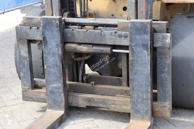 Carretilla elevadora Caterpillar DP30