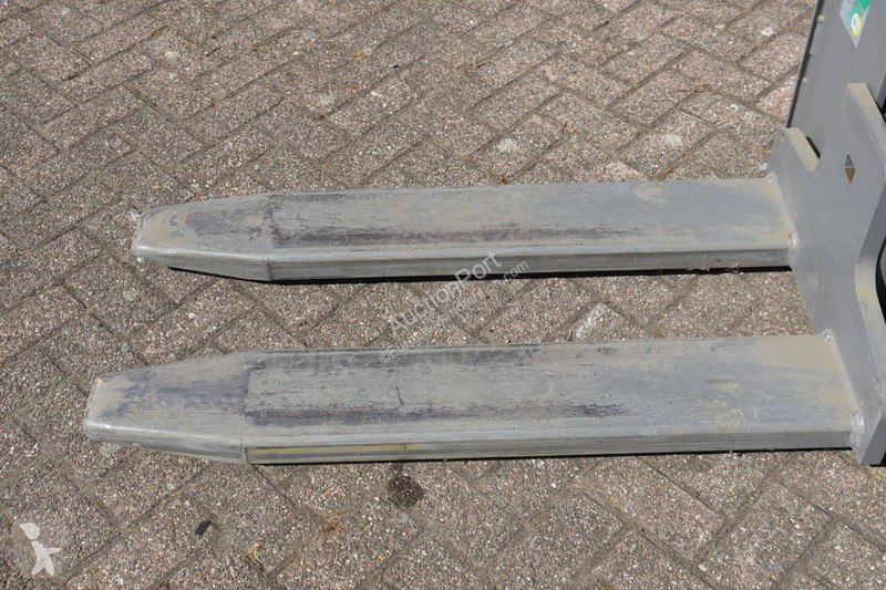 Carretilla elevadora Jungheinrich EMC 110