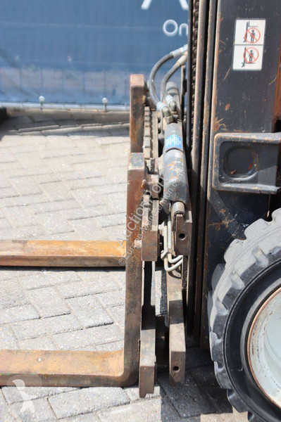 Samsung SF30D Forklift