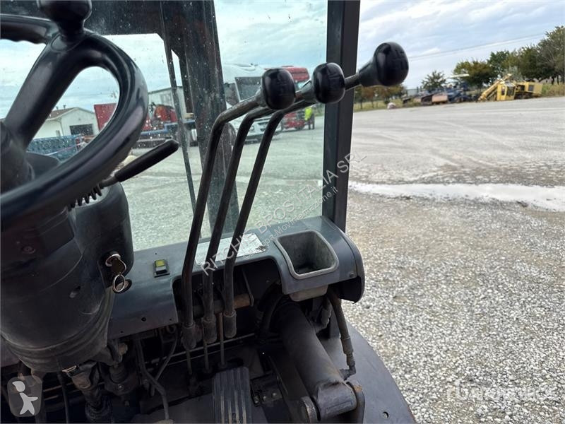 Emelőtargonca Toyota 02-6FDF30 2900 kg Forklift