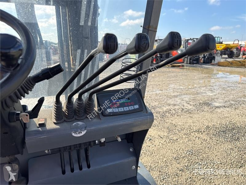 可升降式叉车  Eurocosmec CPD25F8 2500 kg Electric...