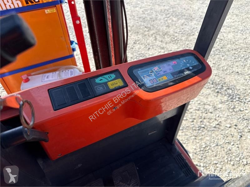 可升降式叉车 Toyota 1500 kg Electric Forklift