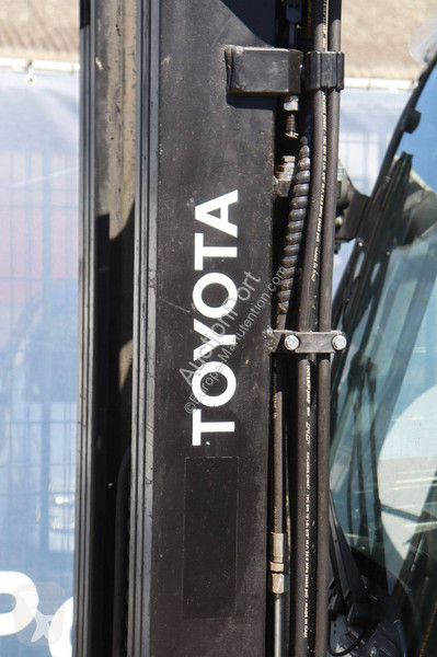 Carretilla elevadora Toyota 8FBM16T