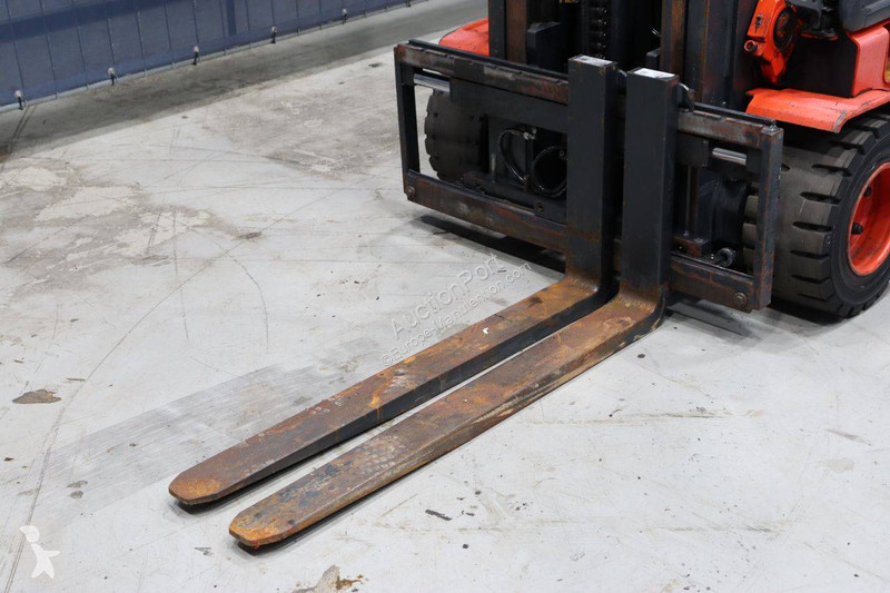 Chariot élévateur Linde E18P