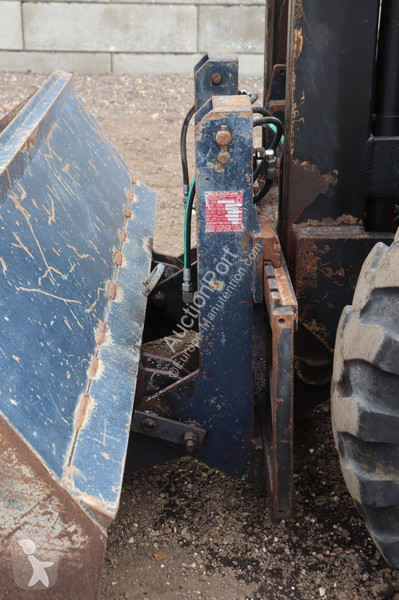 رافعة شوكية Manitou MC 30