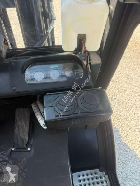 رافعة شوكية Bobcat D25NXP