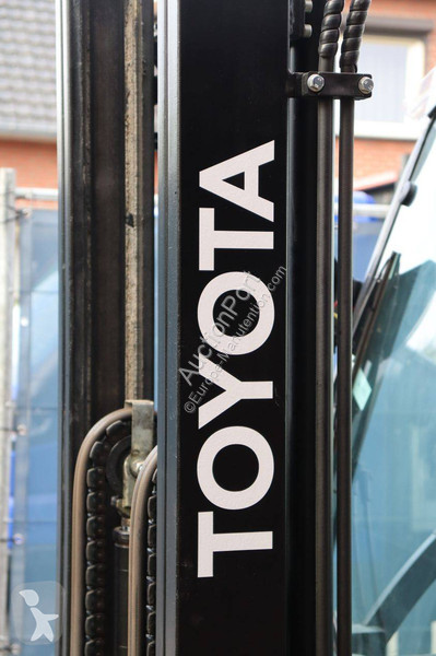 Empilhador elevador Toyota 8FBE16T